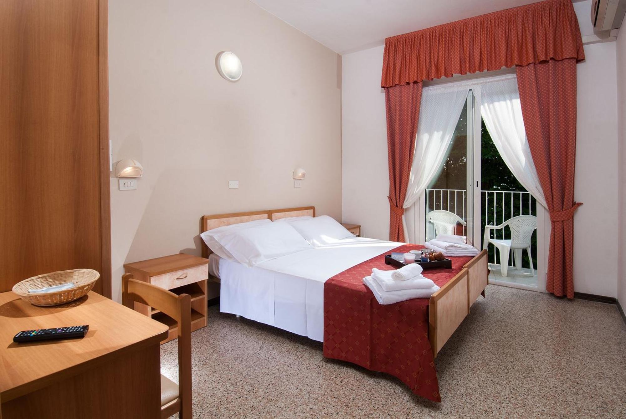Hotel Ricci Rimini Ngoại thất bức ảnh